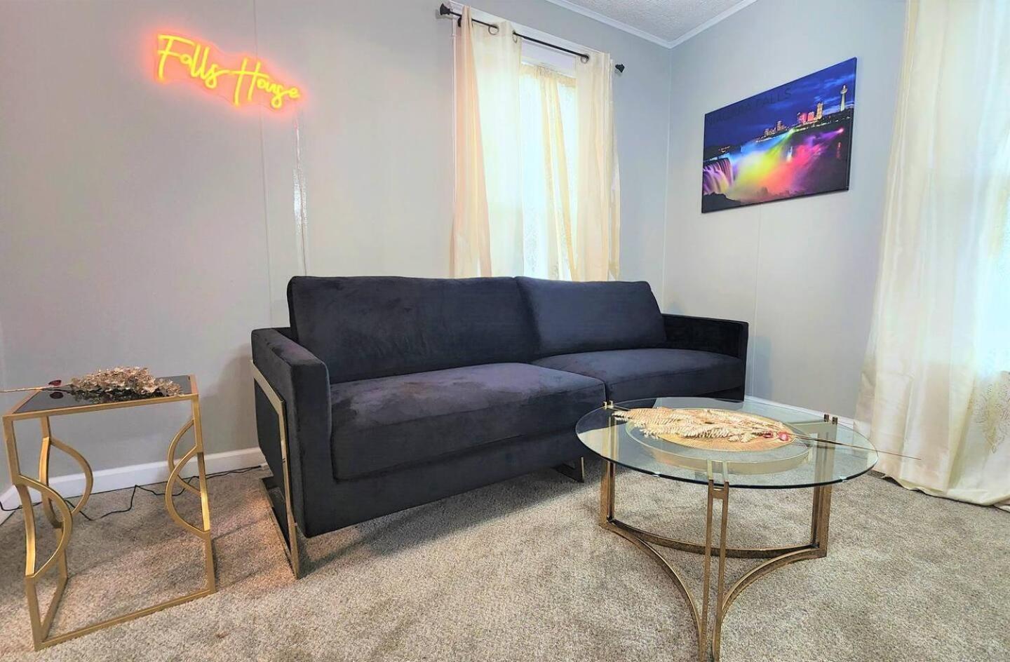 Thefallshouse Villa ไนแอการาฟอลส์ ภายนอก รูปภาพ